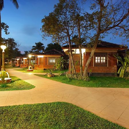 Cherai Beach Resorts Buitenkant foto