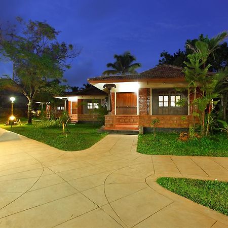 Cherai Beach Resorts Buitenkant foto